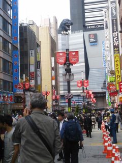 渚晴彦ブログ：「新・セントラルロード/新宿東宝ビル完成記念式典」参加しました。